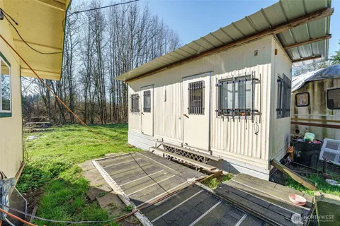 $2,200,000 | 21021 Old Highway 9 Southwest, Centralia, WA 98531