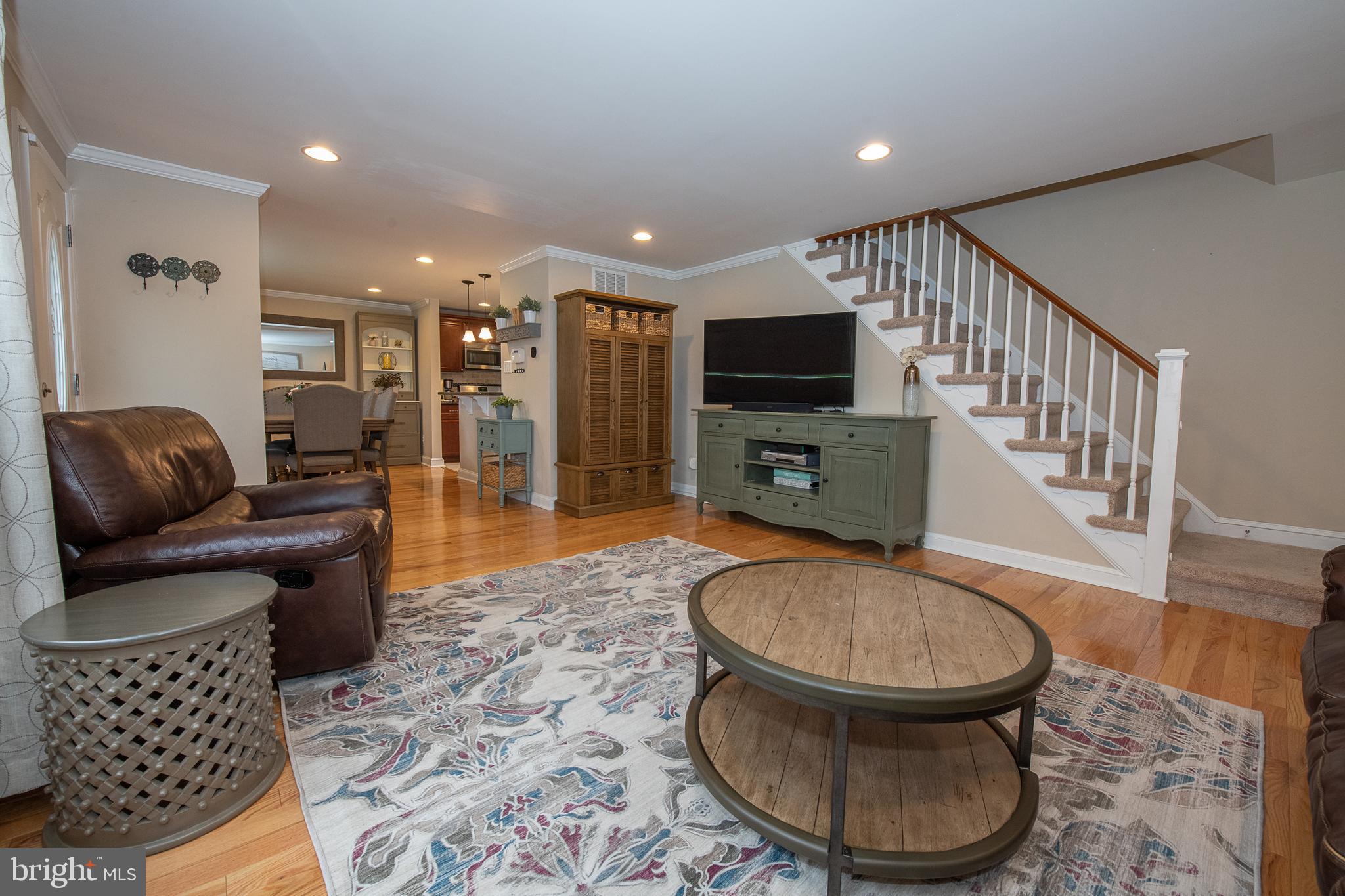 212 Pickwick Road Havertown, PA 19083 - Photo 3 of 28 Living Room