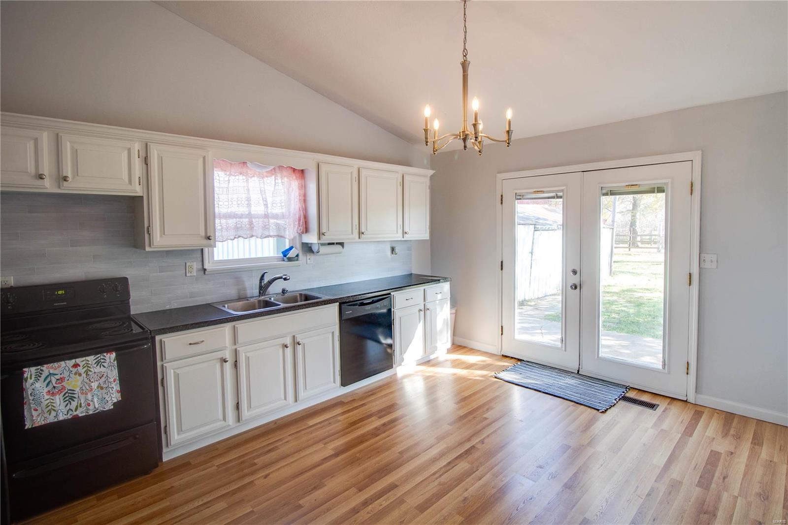 27514 Range Line Road Jerseyville, IL 62052 - Photo 11 of 39