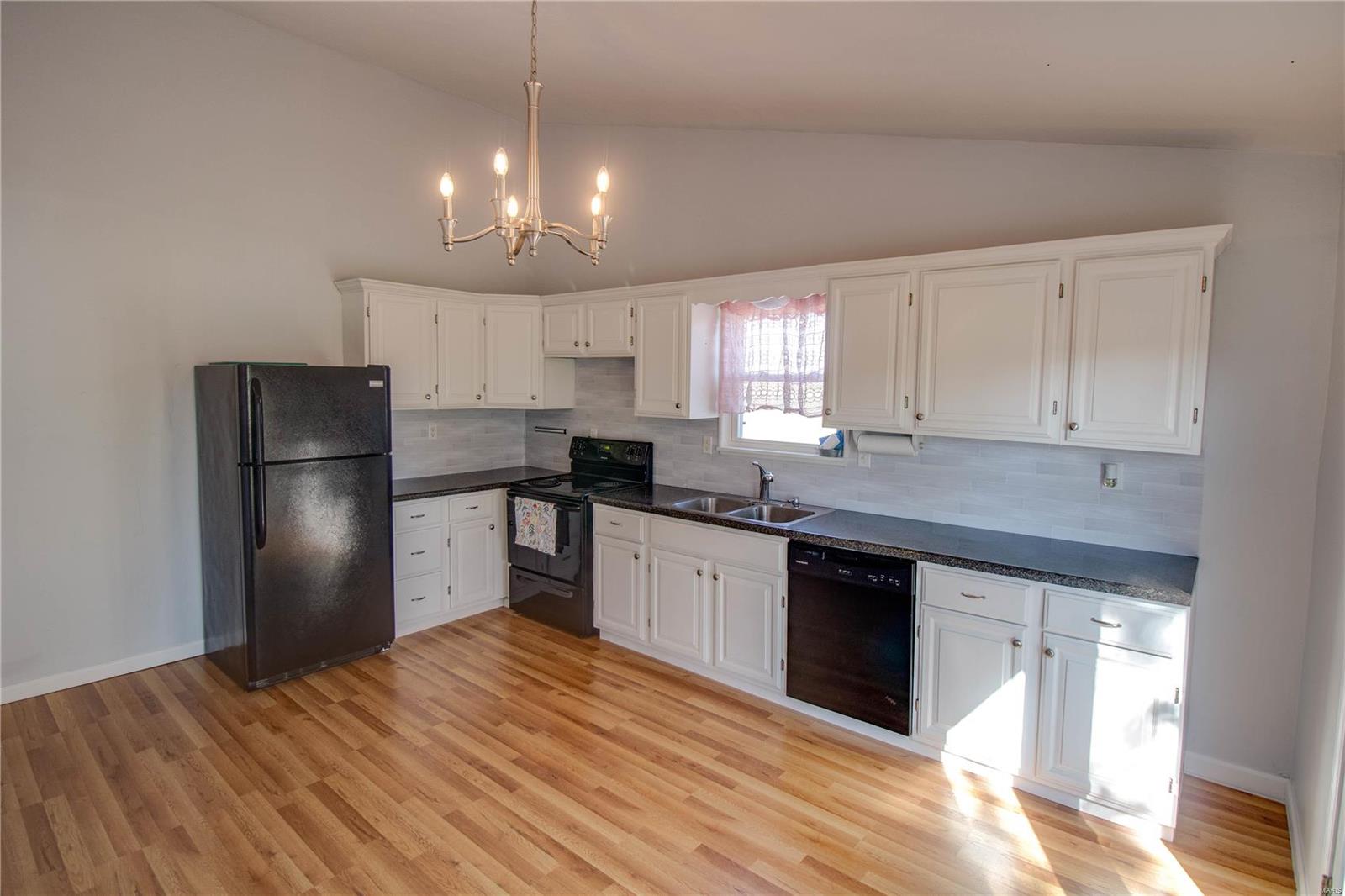 27514 Range Line Road Jerseyville, IL 62052 - Photo 12 of 39