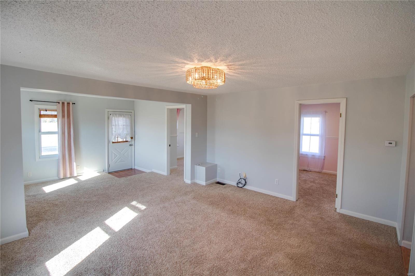 27514 Range Line Road Jerseyville, IL 62052 - Photo 9 of 39