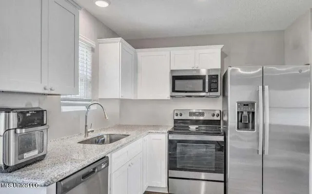 $1,600 | 13227 R Willow Oak Circle, Gulfport, MS 39503