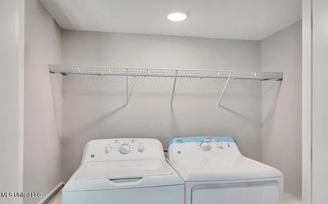 $1,600 | 13227 R Willow Oak Circle, Gulfport, MS 39503