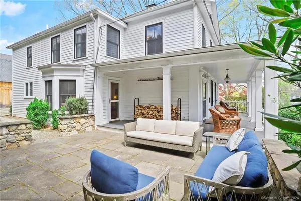 a view of outdoor space yard and patio