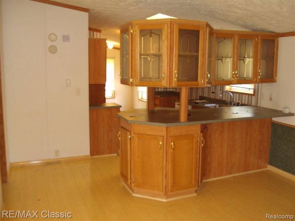 46300 Wear Road Belleville, MI 48111 - Photo 5 of 11 CAPITOL 012.JPG