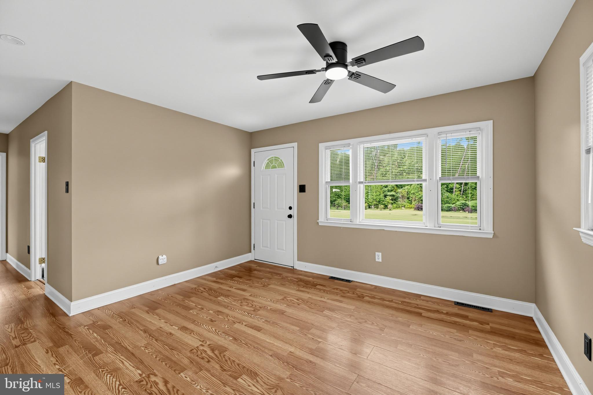 222 Cross Keys Road Berlin, NJ 08009 - Photo 6 of 16 Gallery Image 6