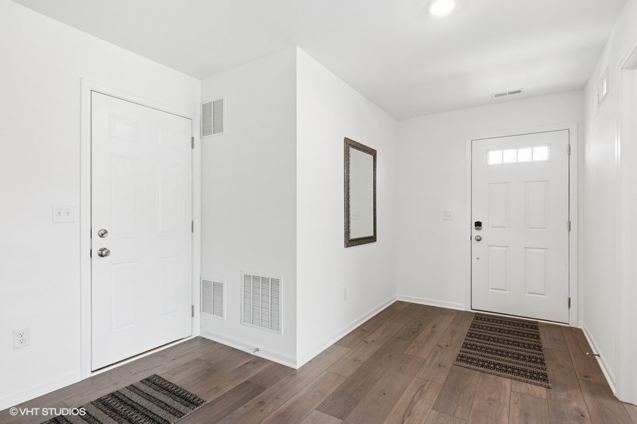 540 Comstock Road South Elgin, IL 60177 - Photo 16 of 23