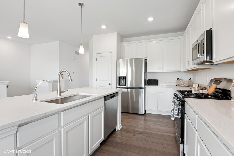 540 Comstock Road South Elgin, IL 60177 - Photo 9 of 23