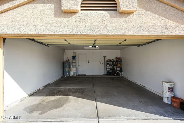a view of a garage
