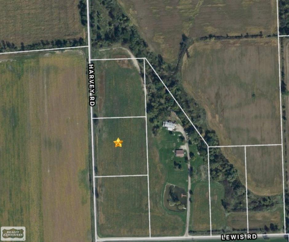 40 Harvey Road Capac, MI 48014 - Photo 3 of 4