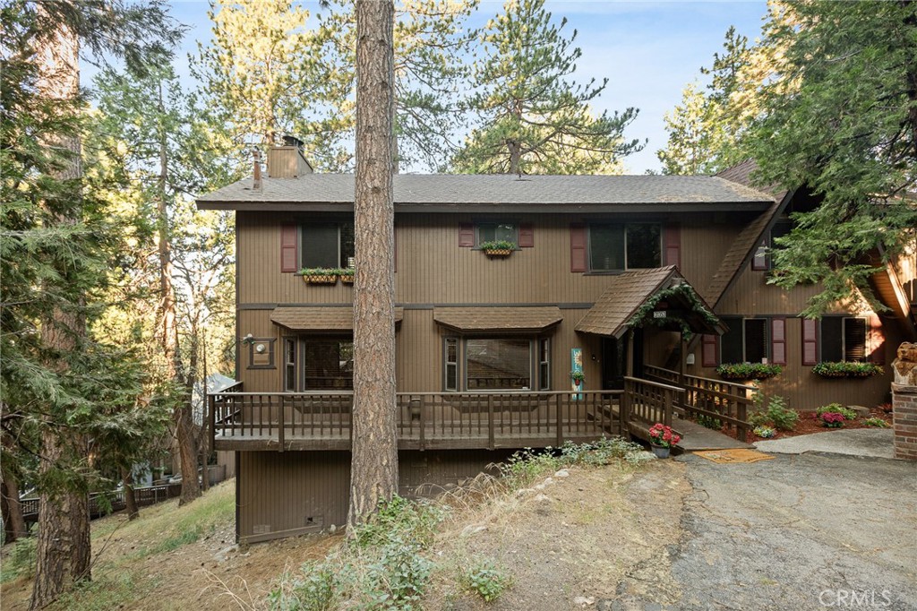 31353 Lightfoot Way Running Springs, CA 92382 - Photo 41 of 42 a view of outdoor space yard and deck