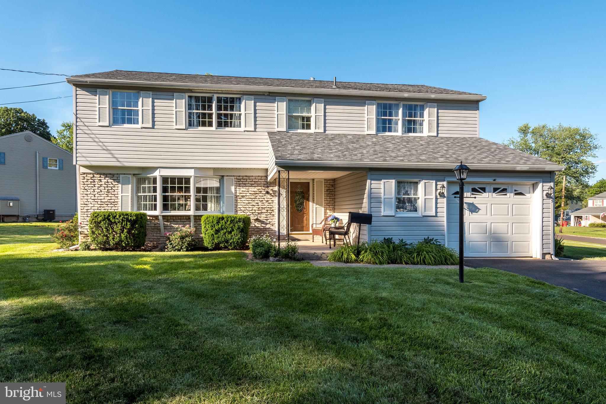 515 Overlook Drive Warminster, PA 18974 - Photo 2 of 54 Attached Front Entry Garage