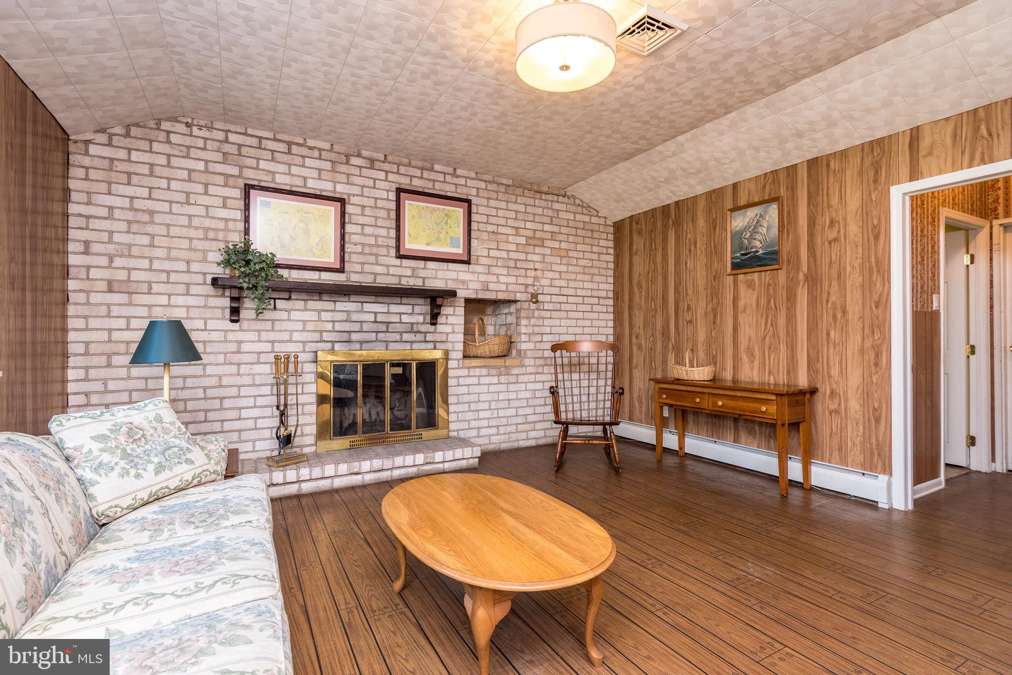 515 Overlook Drive Warminster, PA 18974 - Photo 29 of 54 Family Room