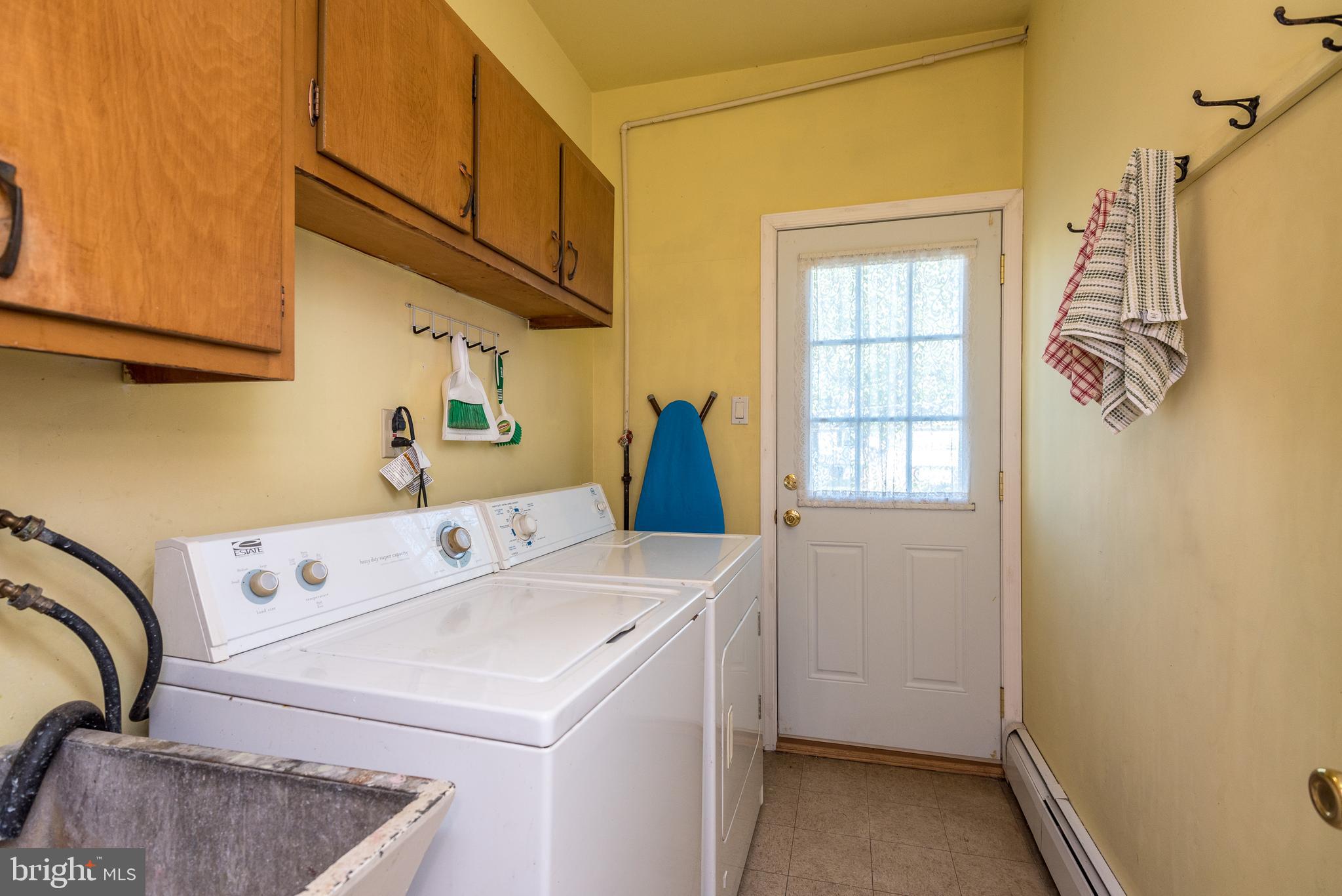 515 Overlook Drive Warminster, PA 18974 - Photo 33 of 54 Laundry Room