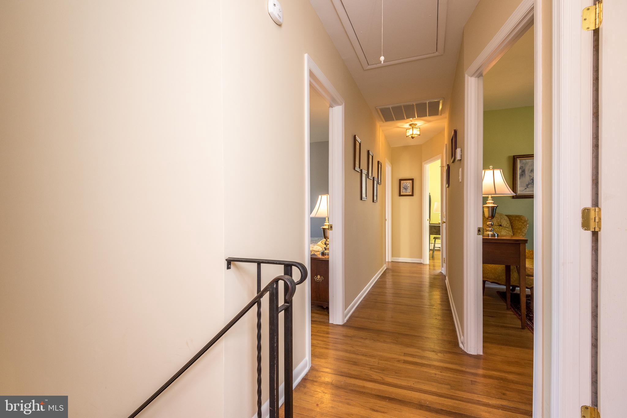 515 Overlook Drive Warminster, PA 18974 - Photo 34 of 54 2nd Floor Hall