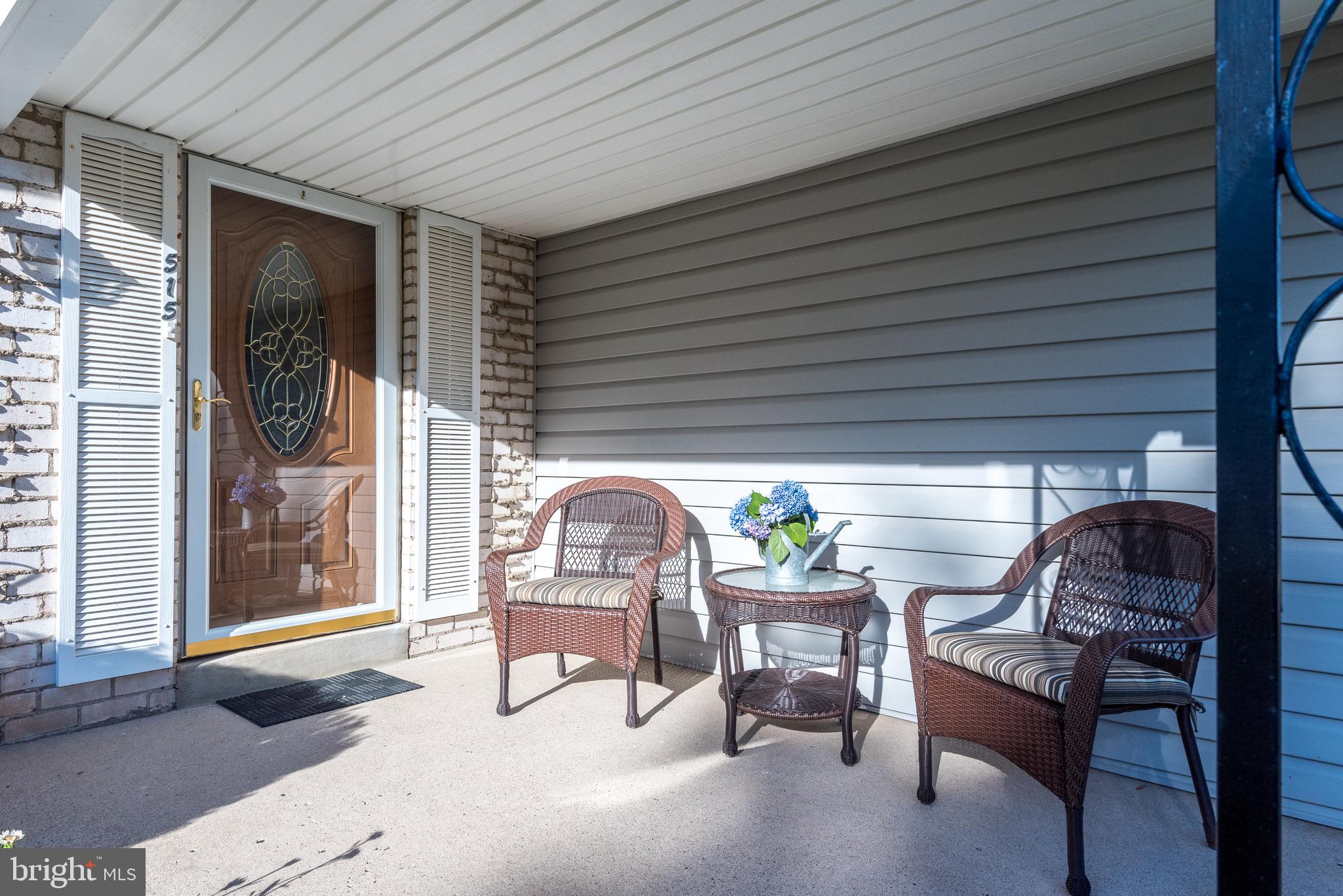 515 Overlook Drive Warminster, PA 18974 - Photo 5 of 54 Welcome to 515 Overlook!