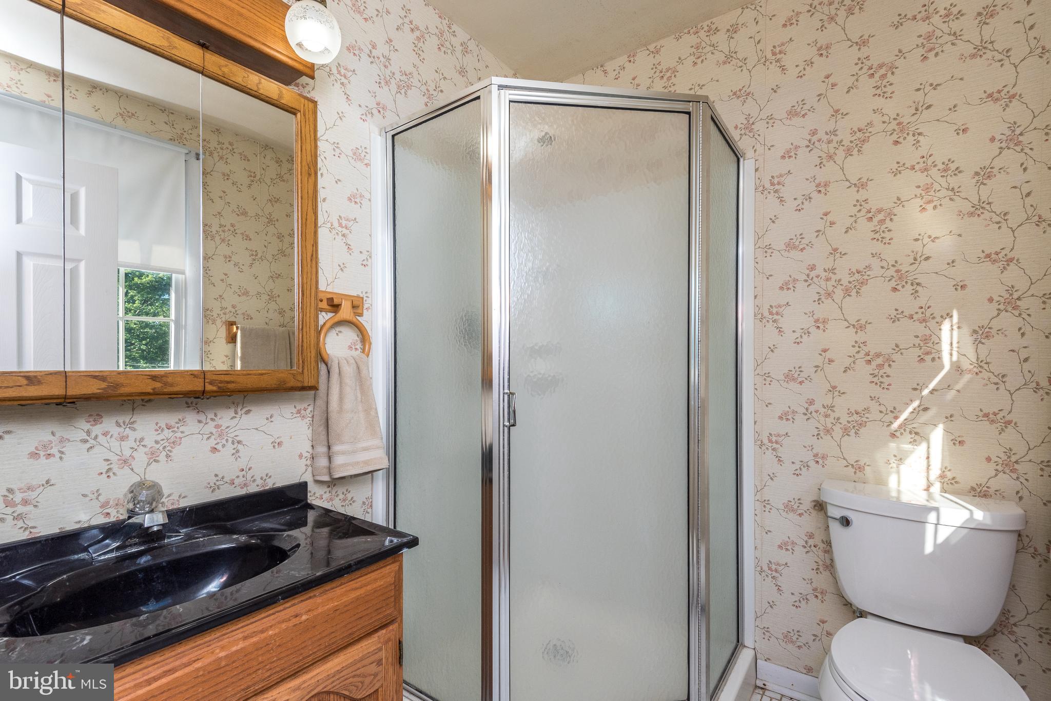 515 Overlook Drive Warminster, PA 18974 - Photo 43 of 54 Ensuite Bath