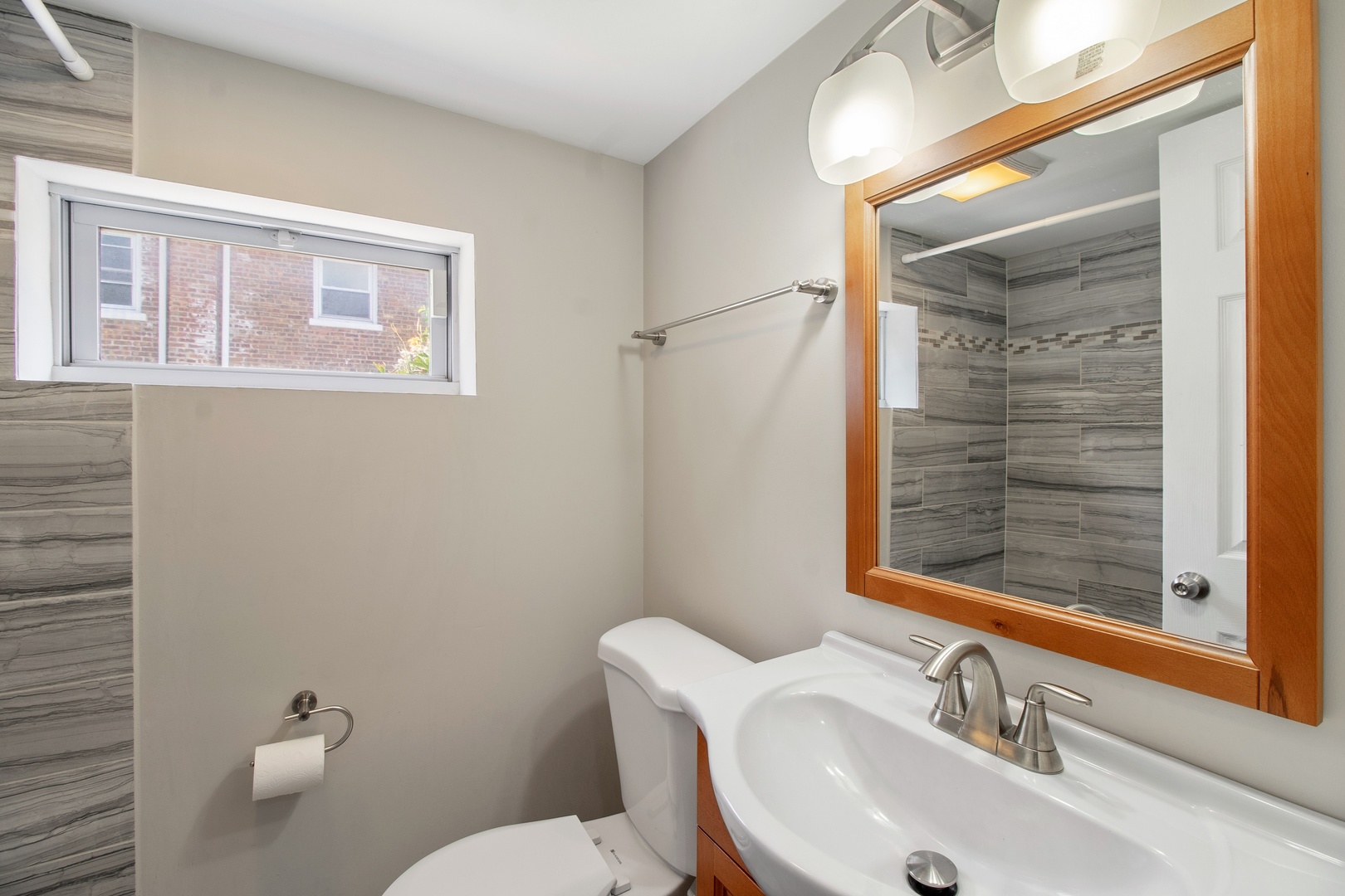 5702 South Austin Avenue Chicago, IL 60638 - Photo 11 of 16