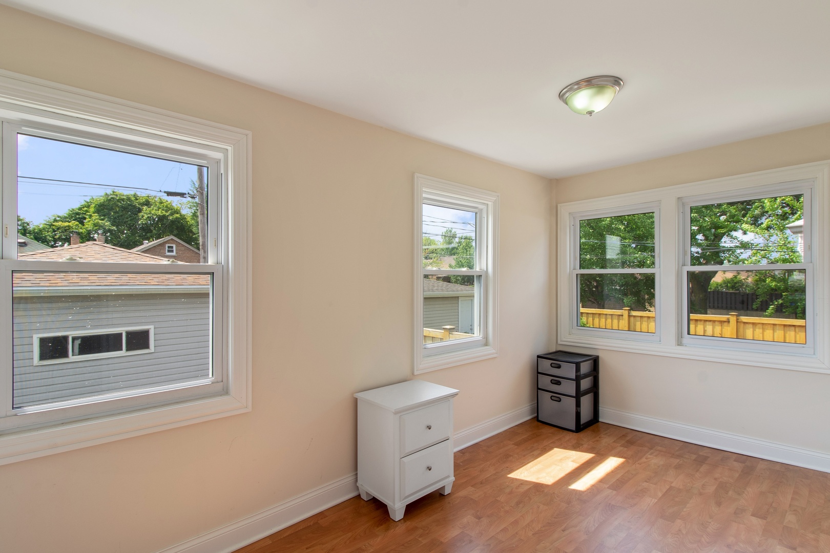 5702 South Austin Avenue Chicago, IL 60638 - Photo 9 of 16
