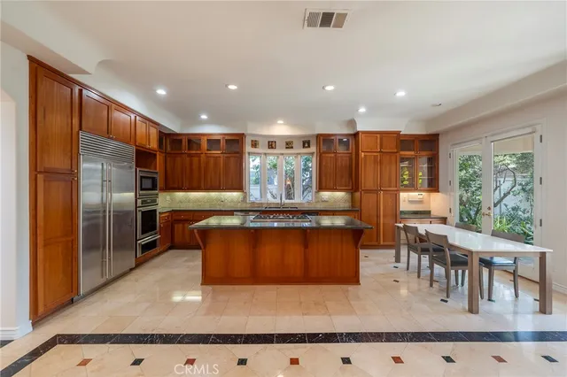 $10,000 | 1300 Elm Avenue, Manhattan Beach, CA 90266