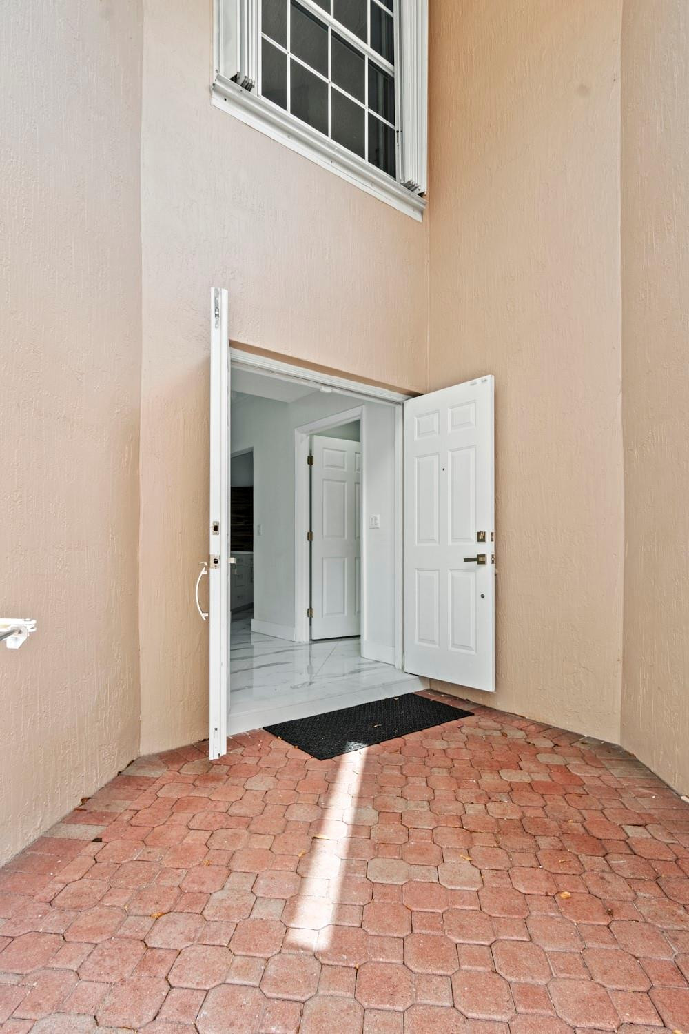 6357 Brava Way Boca Raton, FL 33433 - Photo 35 of 73 a view of a backyard of a house