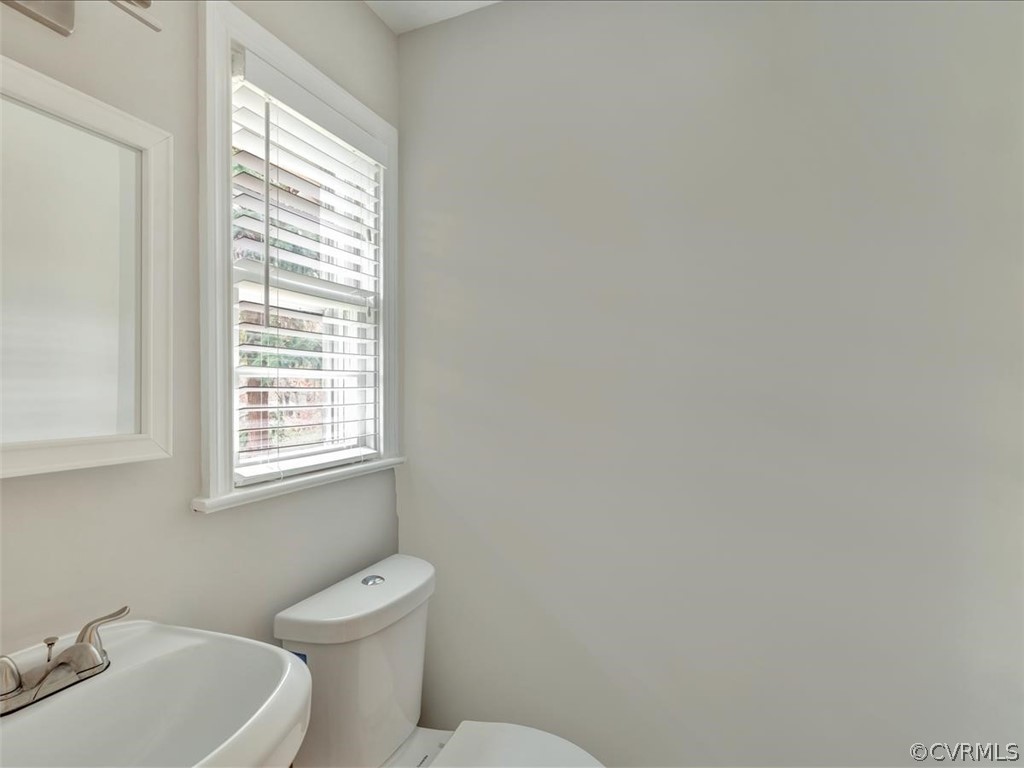 4232 Randolph Road Chesterfield, VA 23236 - Photo 22 of 31 Primary bathroom with tile shower
