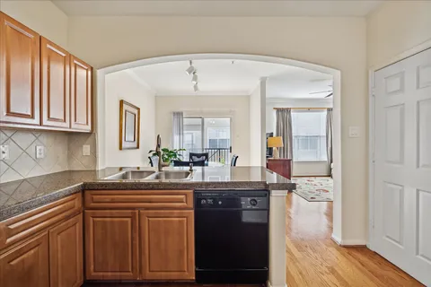 $315,000 | 12707 Boheme Drive, Unit 1304, Houston, TX 77024