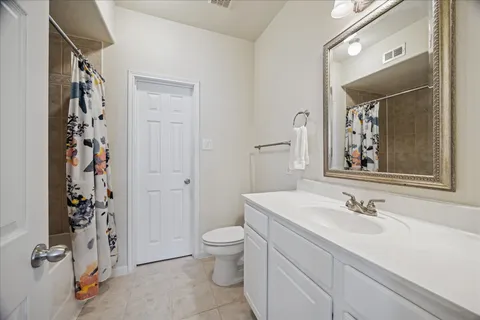 $315,000 | 12707 Boheme Drive, Unit 1304, Houston, TX 77024