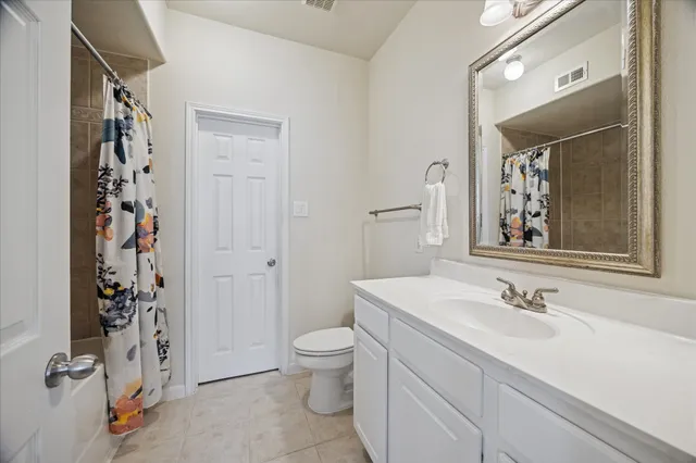 $315,000 | 12707 Boheme Drive, Unit 1304, Houston, TX 77024