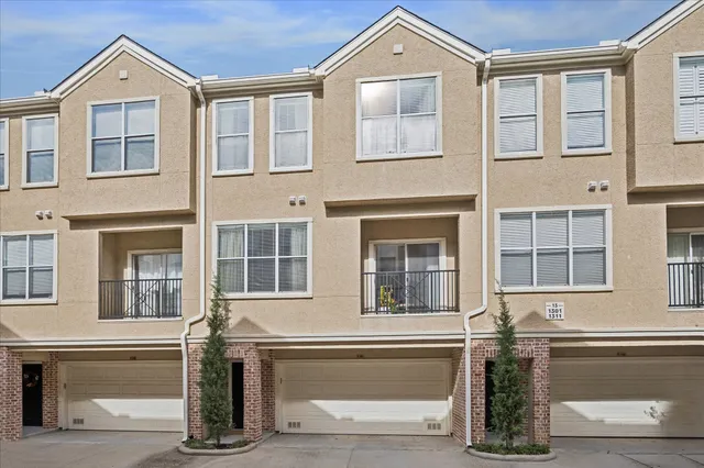 $315,000 | 12707 Boheme Drive, Unit 1304, Houston, TX 77024
