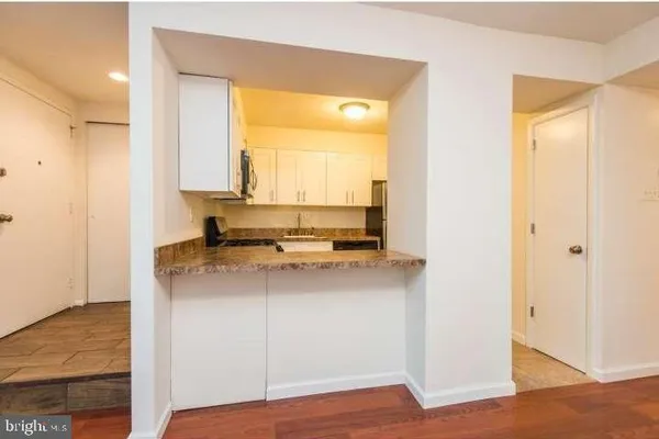 $2,000 | 326 Hermit Street, Philadelphia, PA 19128