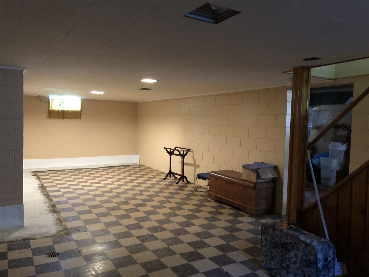 4252 North Center Road Flint, MI 48506 - Photo 30 of 47 31389533-29.JPG