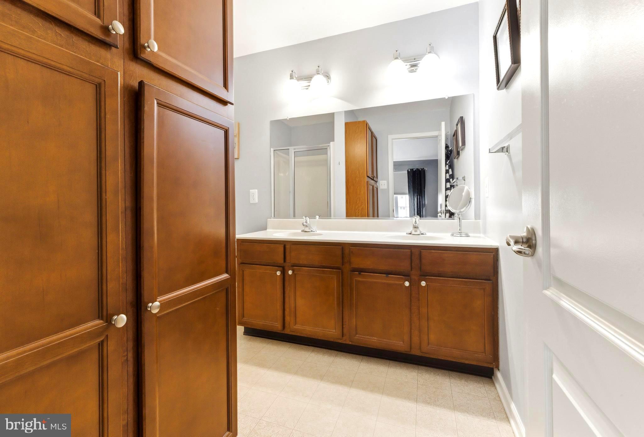 105 Oak Ridge Drive Mount Royal, NJ 08061 - Photo 17 of 22 Main Bedroom Full Bath