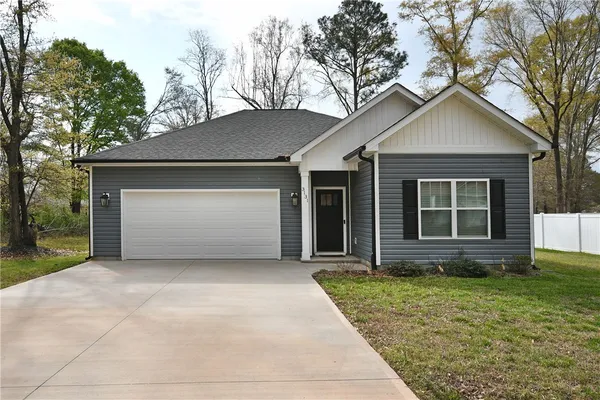 $269,900 | 3131 Lullwater Drive, Anderson, SC 29624