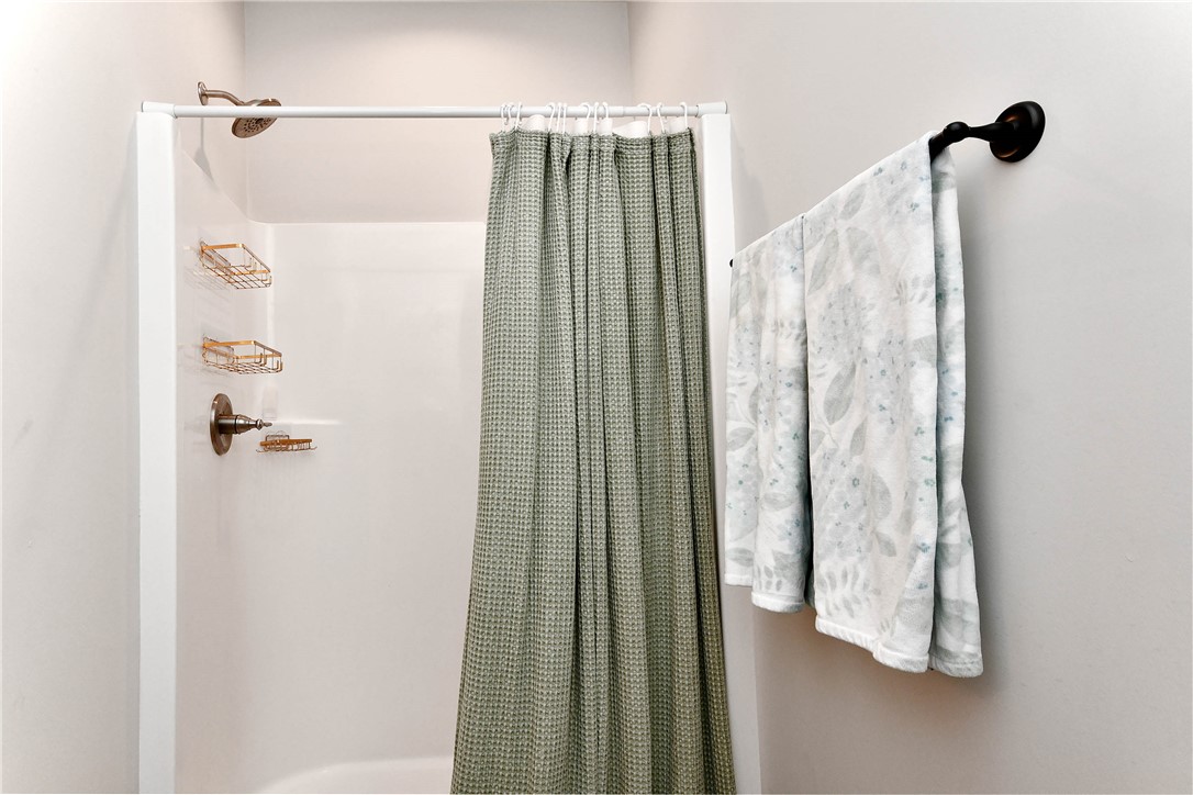 3131 Lullwater Drive Anderson, SC 29624 - Photo 18 of 31 A well-maintained shower area offers everyday comfort and simplicity.