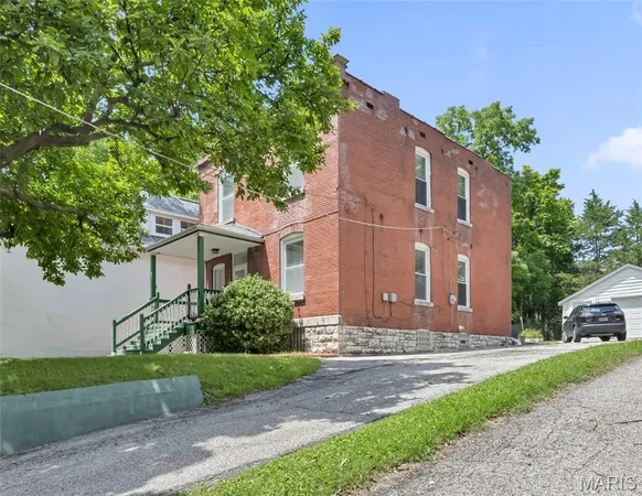 $339,000 | 6851 Garner Avenue, St. Louis, MO 63139