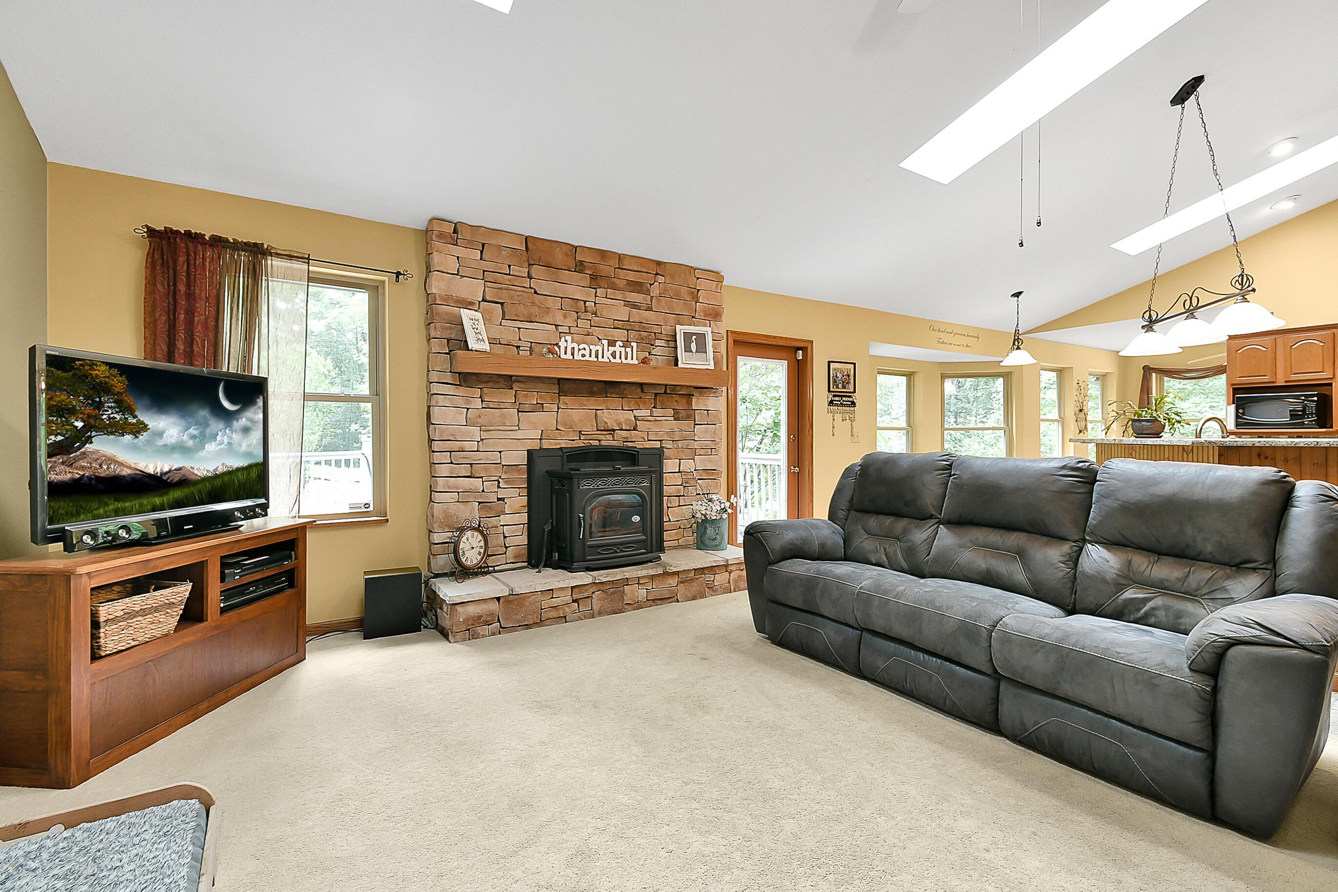 36703 Scout Road Logan, OH 43138 - Photo 8 of 58
