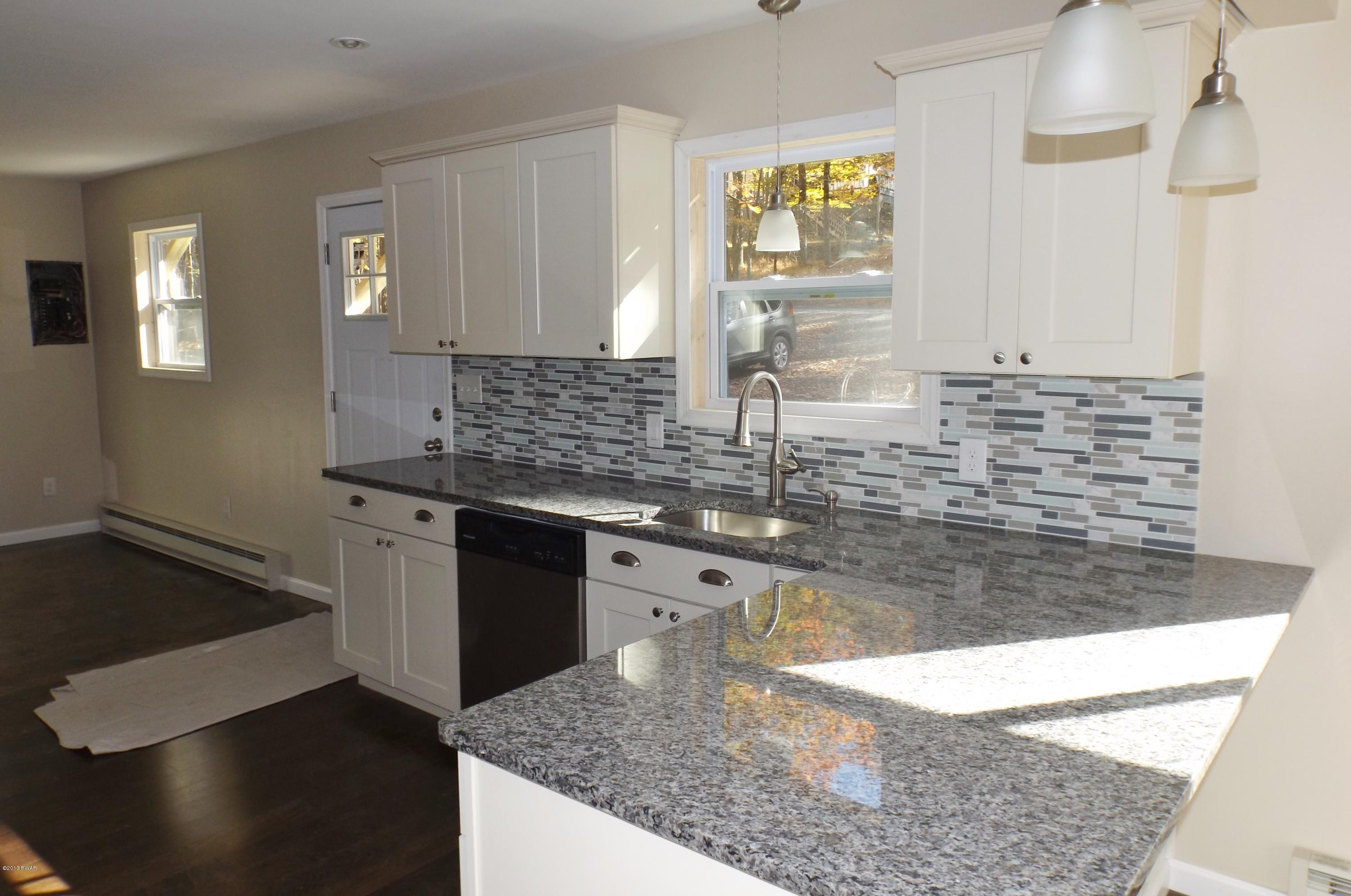 125 White Deer Road Milford, PA 18337 - Photo 4 of 16