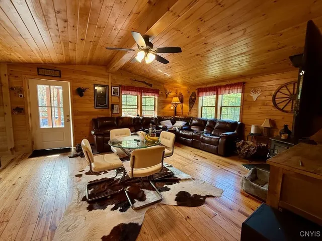 $369,900 | 3114 Potter Road, Osceola, NY 13437