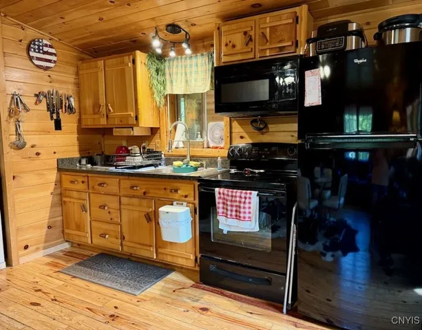 $369,900 | 3114 Potter Road, Osceola, NY 13437