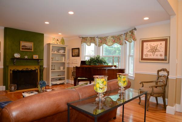 40 Allen Road Swampscott, MA 01907 - Photo 9 of 29 Gallery Image 9