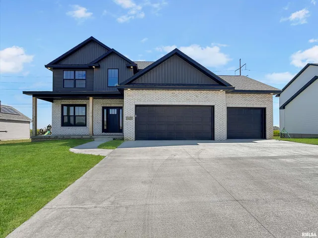 $524,900 | 1621 Rustic Oak Drive, Washington, IL 61571