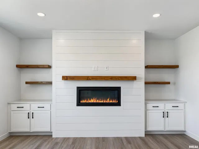 $524,900 | 1621 Rustic Oak Drive, Washington, IL 61571