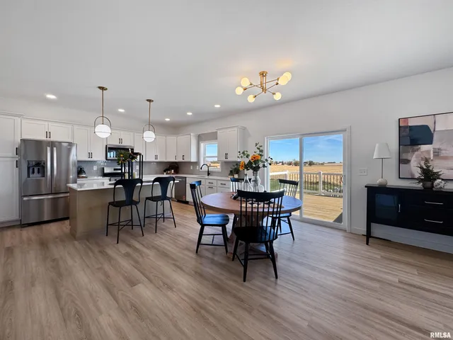 $524,900 | 1621 Rustic Oak Drive, Washington, IL 61571