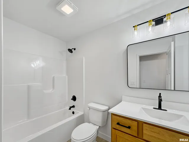 $524,900 | 1621 Rustic Oak Drive, Washington, IL 61571