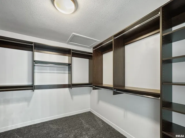 $524,900 | 1621 Rustic Oak Drive, Washington, IL 61571