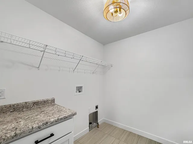 $524,900 | 1621 Rustic Oak Drive, Washington, IL 61571