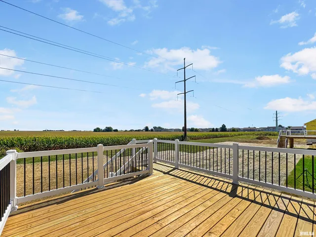 $524,900 | 1621 Rustic Oak Drive, Washington, IL 61571