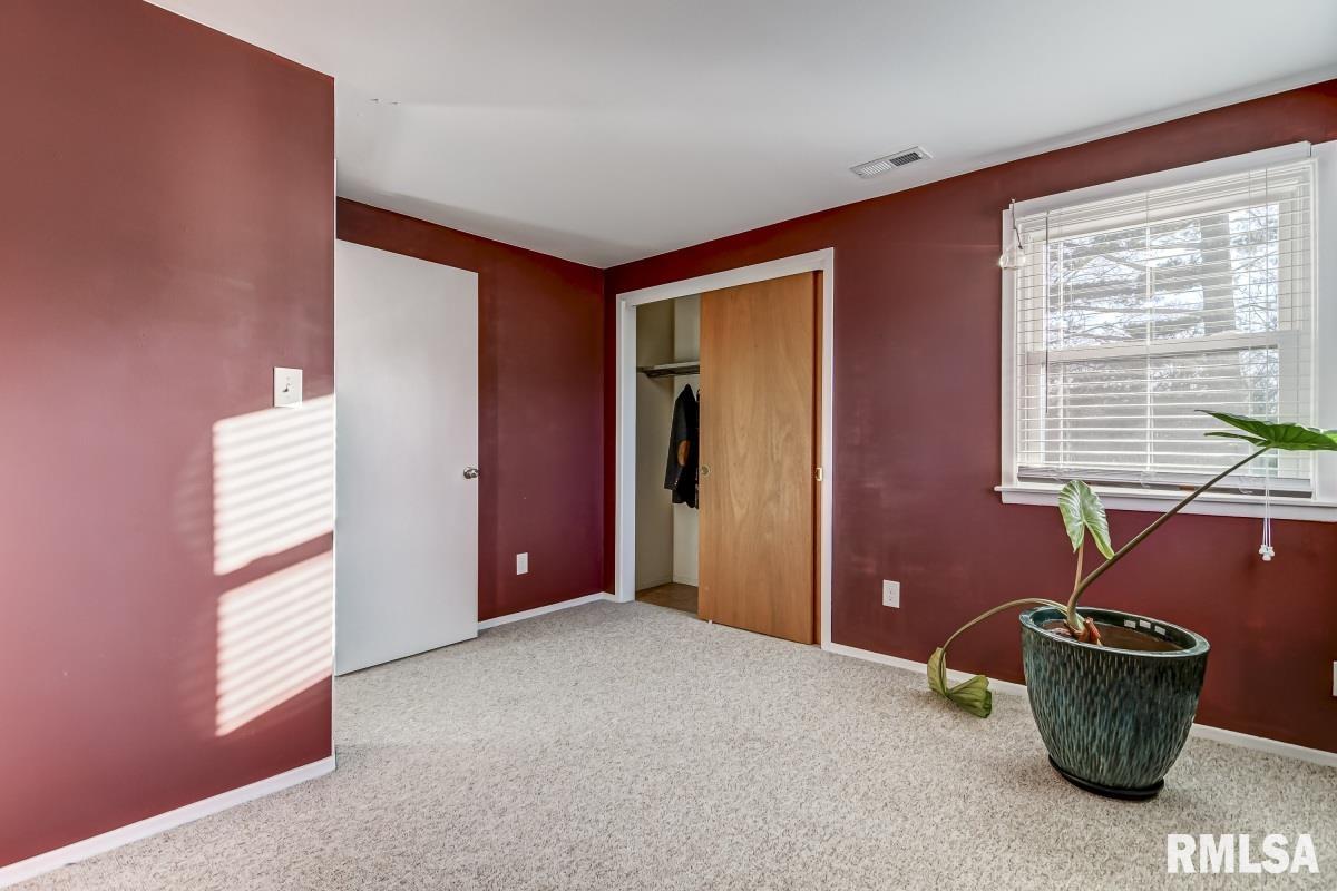 1712 West Governor Street Springfield, IL 62704 - Photo 27 of 39 Gallery Image 27