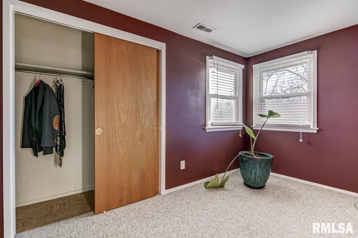 1712 West Governor Street Springfield, IL 62704 - Photo 29 of 39 Gallery Image 29